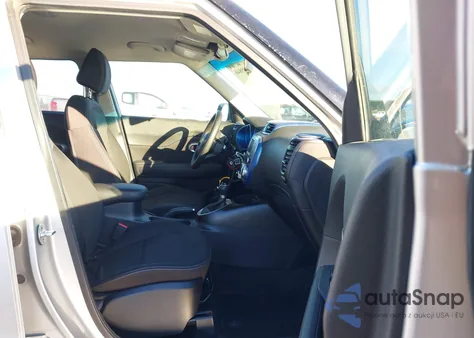 2018 Kia Soul z USA, uszkodzony, nr VIN KNDJN2A2XJ7545195